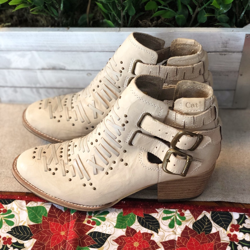 Women's Short Tan CAT Ankle Booties Size 6.5